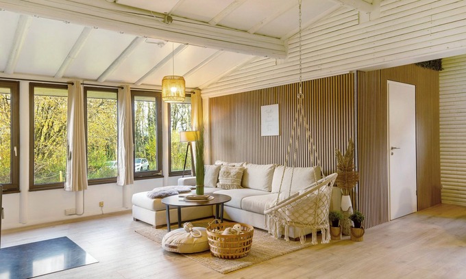 Ulrichstein House | Holiday Home 'Berghütte' with Private Terrace, Private Garden and Wi-Fi