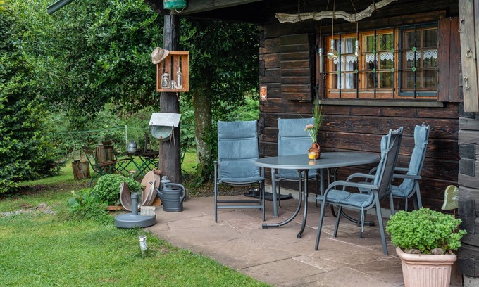 Muehlenbach House | Holiday Home 'Blockhaus Paepke' with Private Terrace and Private Garden