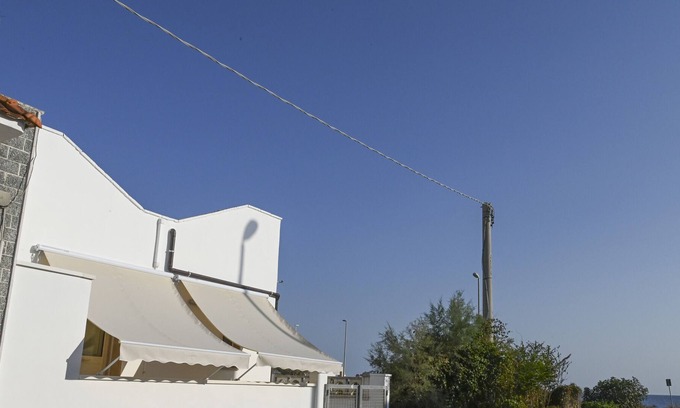 Torre Colimena House | Holiday Home "Capu Cilona" with Sea View, Private Terrace & Wi-Fi