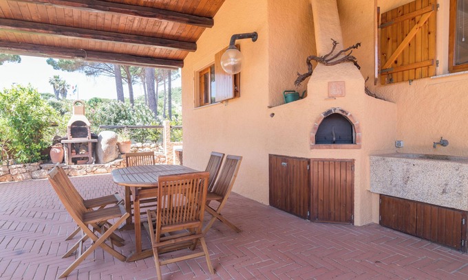 Conca Verde House | Holiday Home "Domus Mea" with Sea View, Wi-Fi, Garden & Terrace