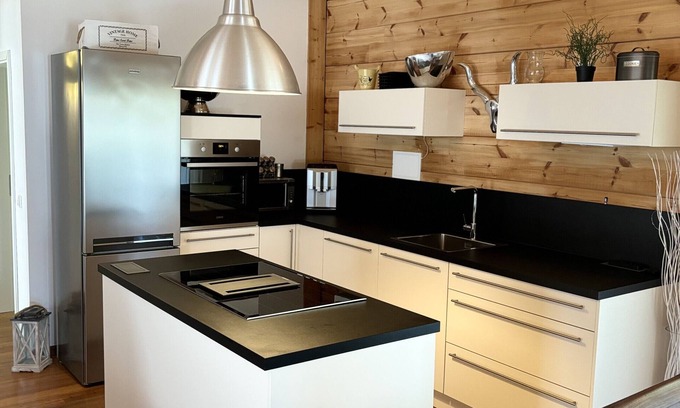 Osterburken House | Holiday Home 'Ferienhaus Adelsheimer Hof' with Private Terrace and Wi-Fi