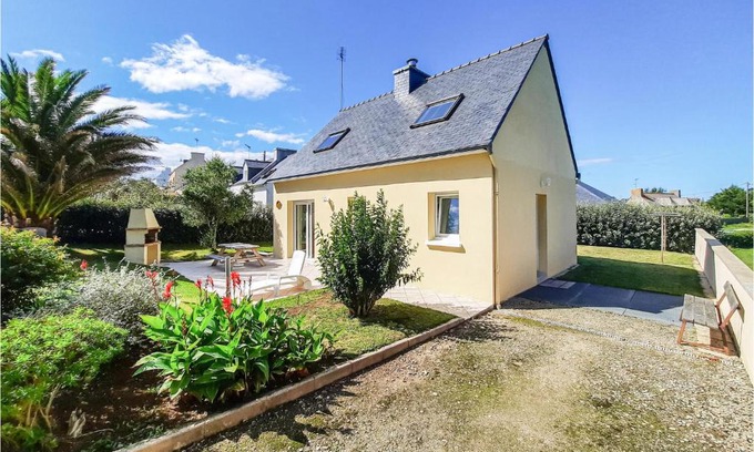 Plouguerneau House | Holiday Home Fleurac P-697