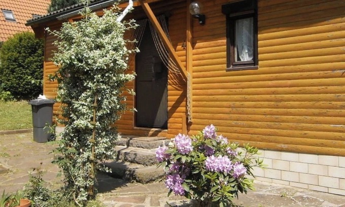 Gedern House | Holiday Home 'Haus Am See' with Private Terrace, Private Garden and Wi-Fi