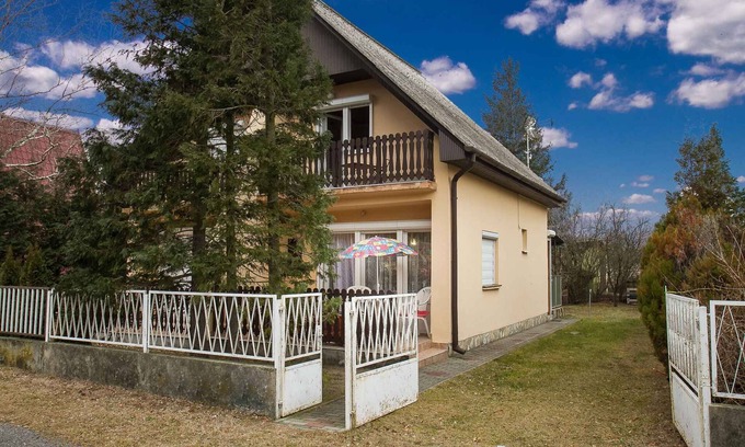 Balatonmariafurdo House | Holiday home in a quiet neighborhood