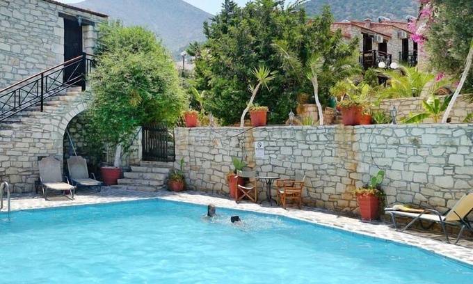 Vlichada Apartment | Holiday home in Bali with pool incl. halfboard