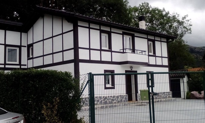 Galdames House | holiday home in galdames