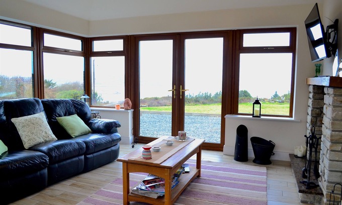 Falcarragh House | Holiday home in Gortahork, Donegal, Ireland