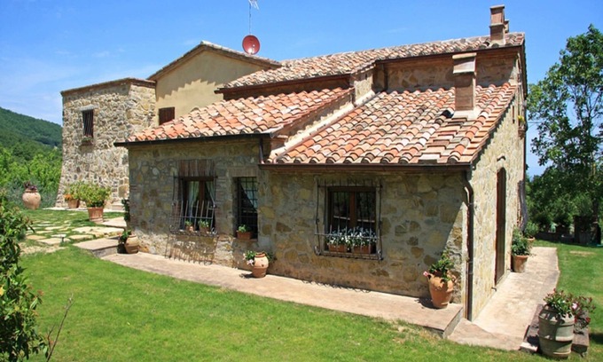 Cetona House | Holiday Home in Italy with Private Pool