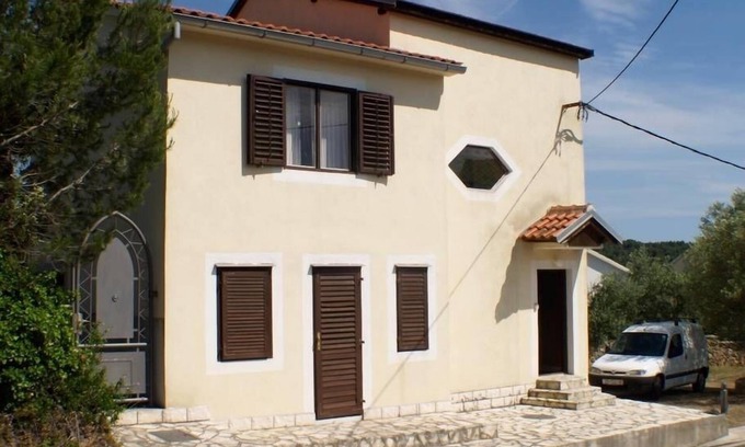Kukljica House | Holiday Home in Kukljica with Seaview, Terrace, Air condition, WIFI (4572-1)
