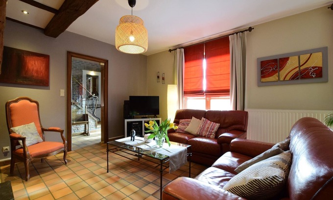 Bastogne House | Holiday Home in Noville with Garden & BBQ
