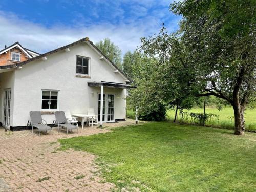 Spijk House | Holiday Home in Spijk with Meadow Views