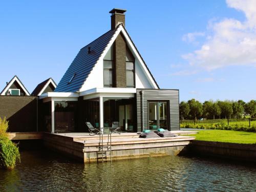 Stavoren House | Holiday Home in Stavoren by Private Jetty