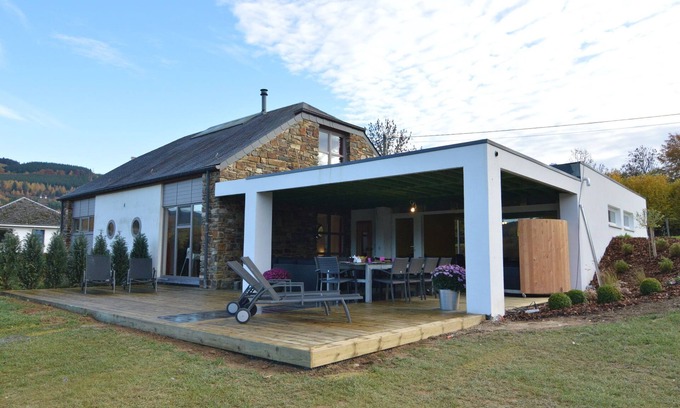 Stoumont House | Holiday Home in Stoumont with Private Pool