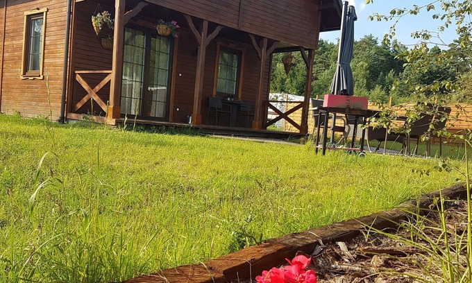 gmina Osiek House | Holiday Home in Tuchola Forest Retreat