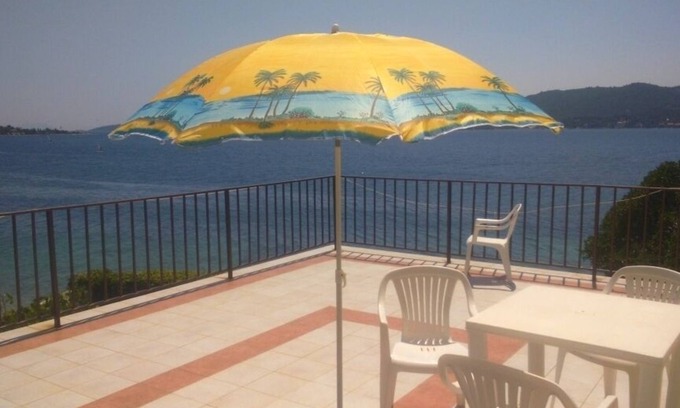 Viganj House | Holiday Home in Viganj with Seaview, Terrace, WIFI, Washing machine (825-1)