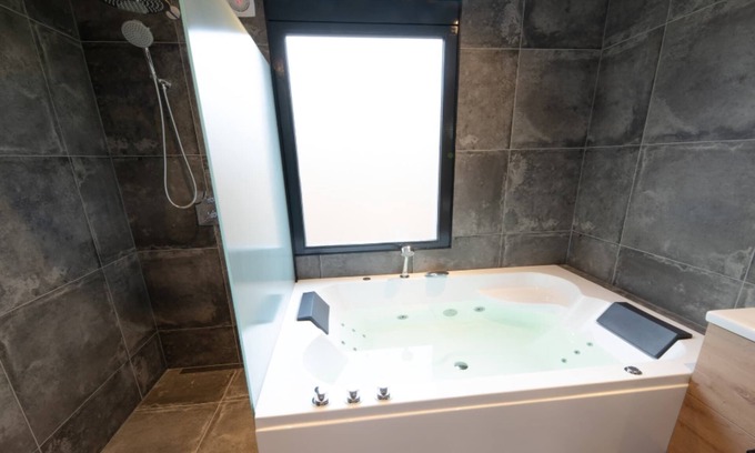 Zevenhuizen House | Holiday Home in Zevenhuizen with Sauna