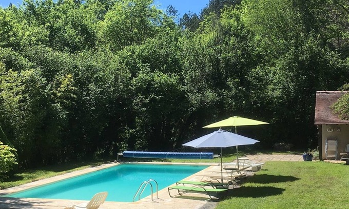 La Rouquette House | Holiday Home 'La Grange De Fonclause' with Forest View, Private Pool and Wi-Fi