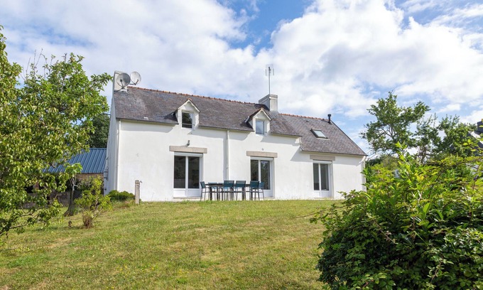Gouesnach House | Holiday Home 'Le Petit Treffelen'