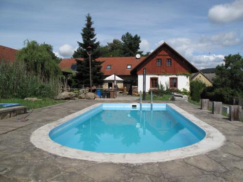 Uhlejov House | Holiday Home Lika by Interhome