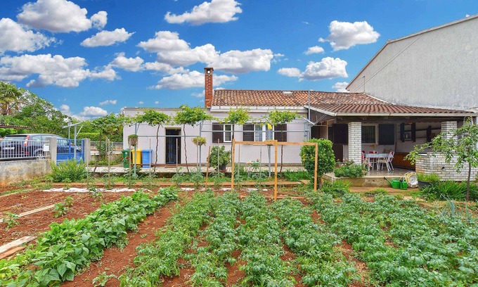 Valbandon House | Holiday home mit Klimaanlage und Terrasse