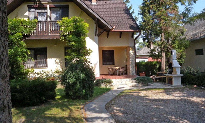 Fonyodliget House | Holiday home near the beach