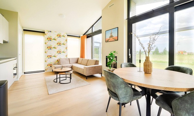 Leiderdorp House | Holiday Home Oud Ade near Kaag Lakes