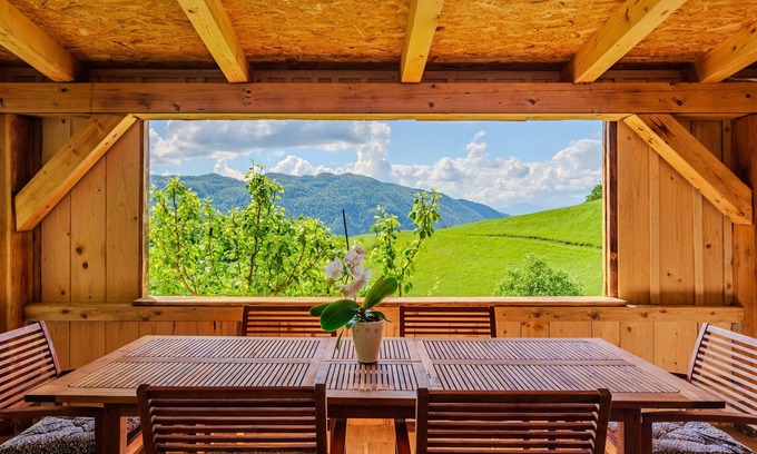 Tolmin House | Holiday Home Pika with Nature Views and Sauna