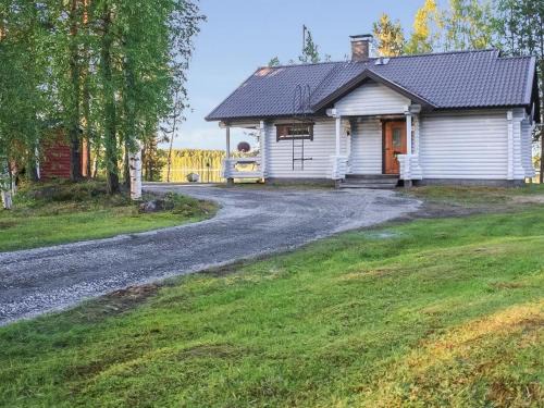 Pertunmaa House | Holiday Home Suvituuli by Interhome