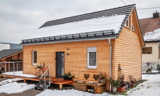 Krumbach House | Holiday Home 'Tiny Time' with Private Terrace, Shared Garden and Wi-Fi