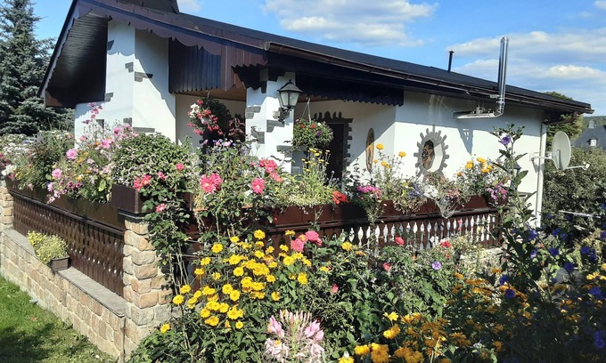 Neustadt House | Holiday Home 'Werner' with Terrace & Wi-Fi