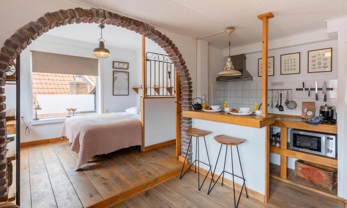 Egmond aan Zee House | Holiday home with terrace in the center of Egmond aan Zee