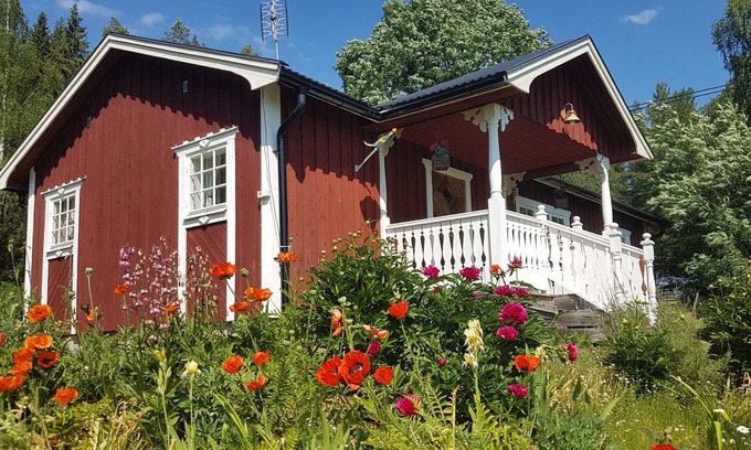 Gallo House | Holiday home with lake view in Jämtland