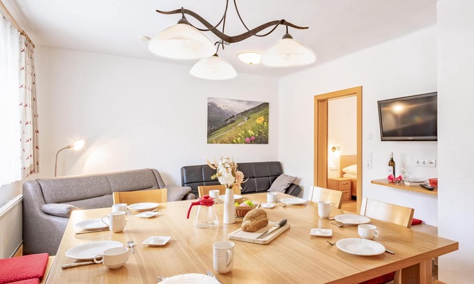 Hochkrimml House | Holiday home with sauna, 1.2 km to the ski lift