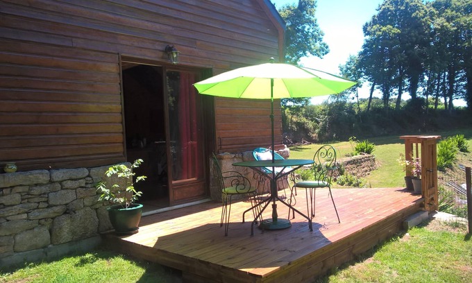 Meslan House | Holiday house 25 minutes from the sea