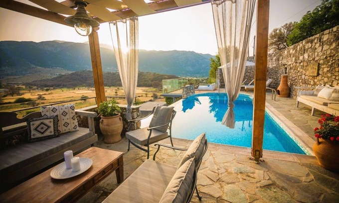 Goni House | Holiday house Chania for 1 - 15 persons with 6 bedrooms - Holiday home