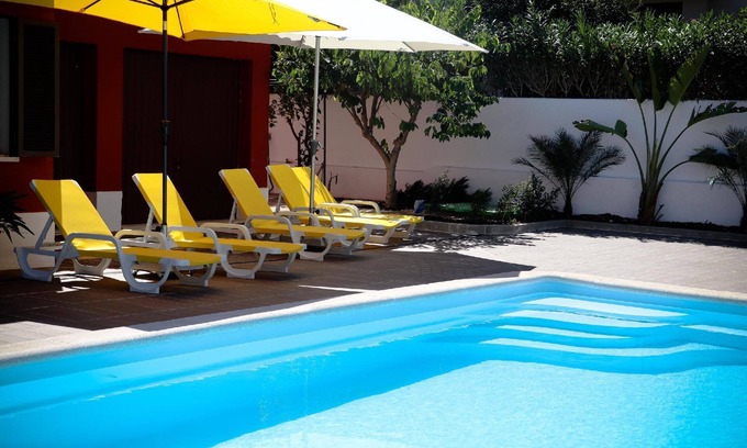 Gambelas House | Holiday house Faro for 1 - 10 persons with 5 bedrooms - Holiday home