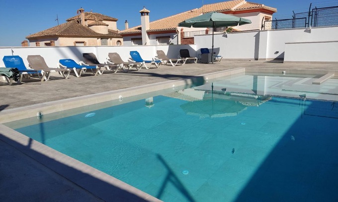 Guevejar House | Holiday house Güevéjar for 1 - 8 persons with 4 bedrooms - Row house