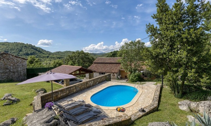 Grabri House | Holiday House Kapitani Hum