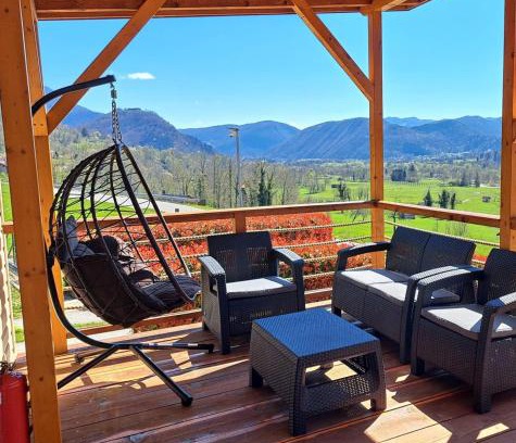 Kambresko House | Holiday HOUSE NEAR THE SOČA RIVER
