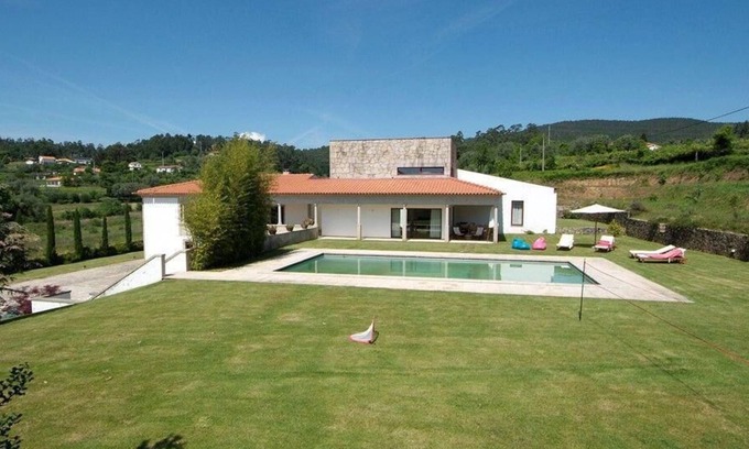 Fornelos House | Holiday house Ponte de Lima for 1 - 12 persons with 6 bedrooms - Holiday house