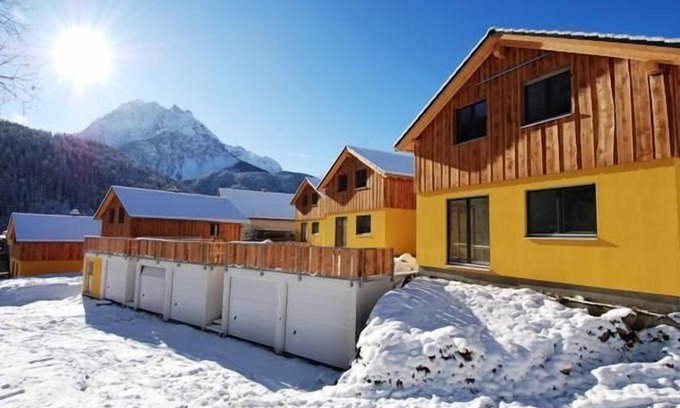 Engadin Scoul House | Holiday house Scuol for 1 - 8 persons with 4 bedrooms - Holiday home