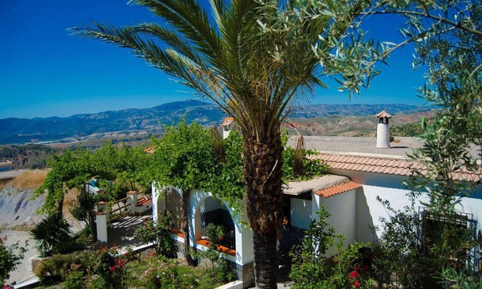 Nechite House | Holiday house Valor for 1 - 8 persons with 3 bedrooms - Holiday house
