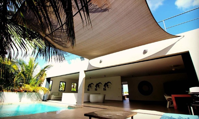 Willemstad House | Holiday house Willemstad for 1 - 26 persons with 12 bedrooms - Holiday house