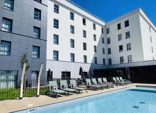 Longvic Hotel | Holiday Inn Dijon Sud - Longvic by IHG