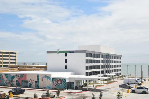 Del Mar Hotel | Holiday Inn Express Corpus Christi - Beachfront by IHG