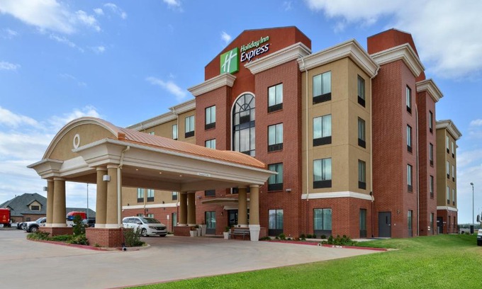 Alva Hotel | Holiday Inn Express Alva by IHG
