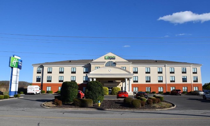 Athens Hotel | Holiday Inn Express Athens by IHG