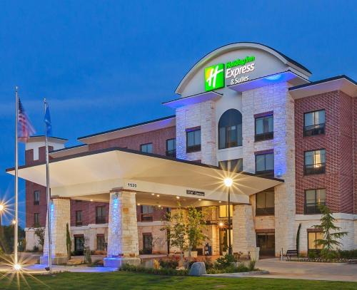 Duncan Hotel | Holiday Inn Express Hotel and Suites Duncan by IHG