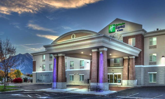 Minden Hotel | Holiday Inn Express Hotel & Suites Minden by IHG
