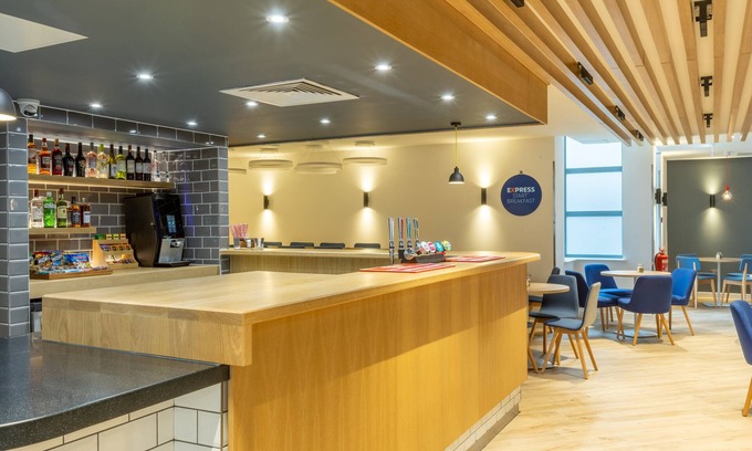 Broad Green Hotel | Holiday Inn Express London - Croydon by IHG